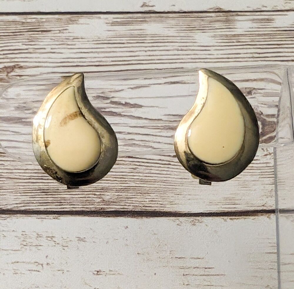 Vintage Clip On Earrings - Cream & Gold Tone Teardrop - Some Damage